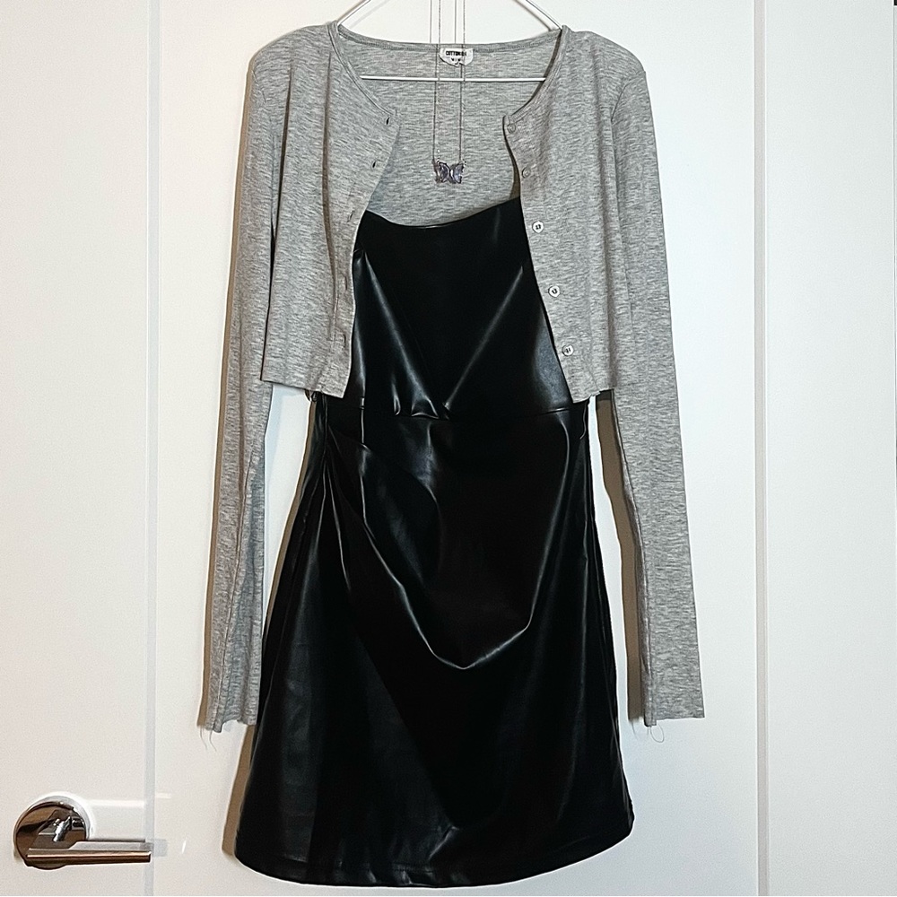 Cotton On heather grey cropped cardigan sweater